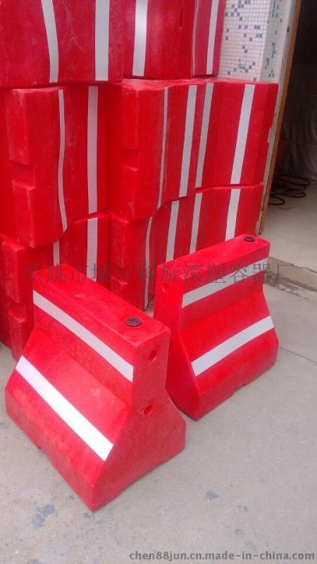 科凱塑業(yè)滾塑隔離墩生產(chǎn)廠家 塑料注水小隔離墩 防撞路墩?qǐng)D片,科凱塑業(yè)滾塑隔離墩生產(chǎn)廠家 塑料注水小隔離墩 防撞路墩高清圖片 余姚市城區(qū)科旋滾塑容器廠,